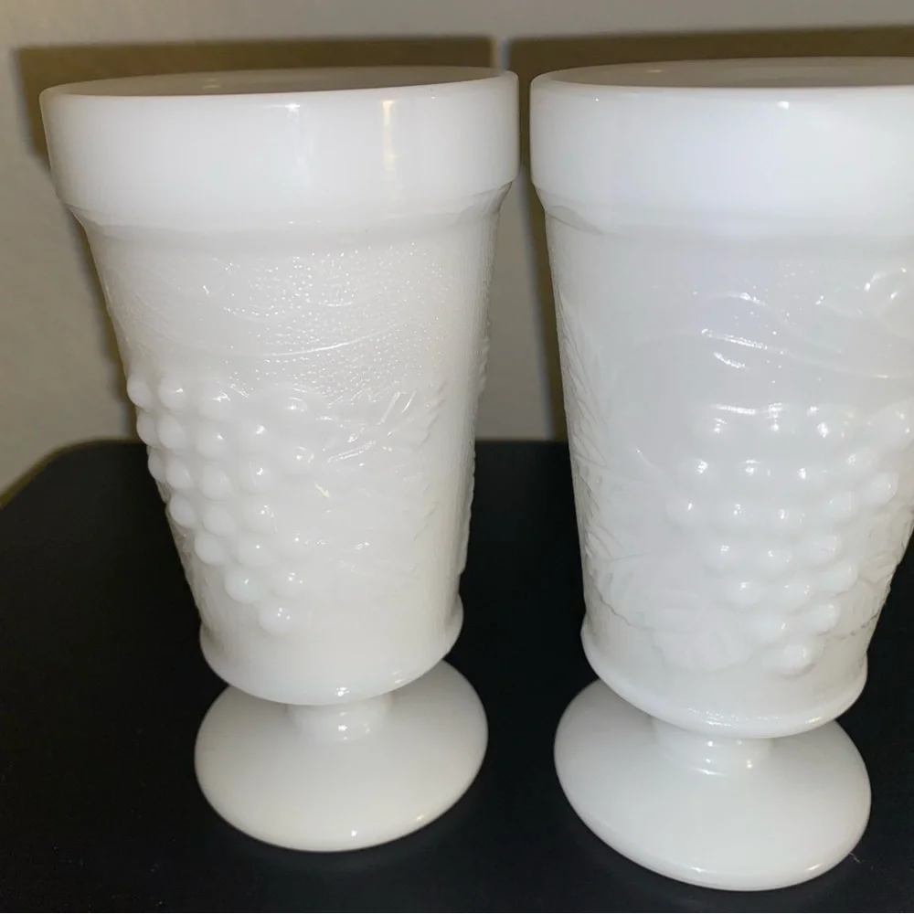 Vintage Set of 3 White Milk Glass Embossed Harvest Grape 6” Goblet Glasses